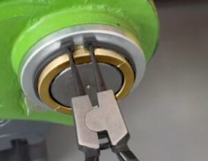 Easy installation and removal